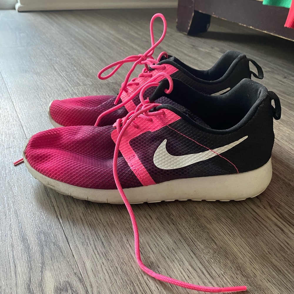 Nike Roshes ombré size 7